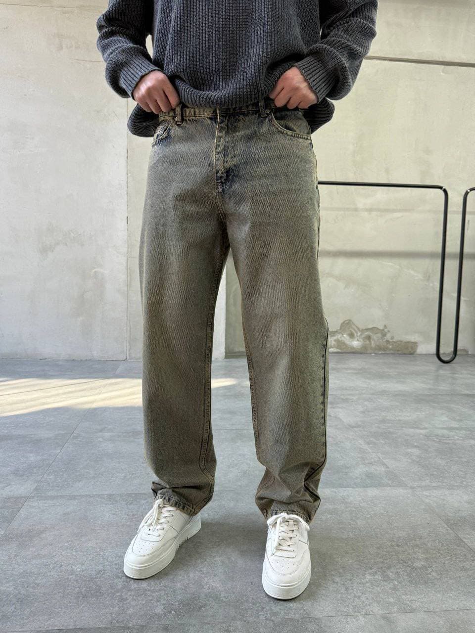 Baggy Jeans  Unknown
