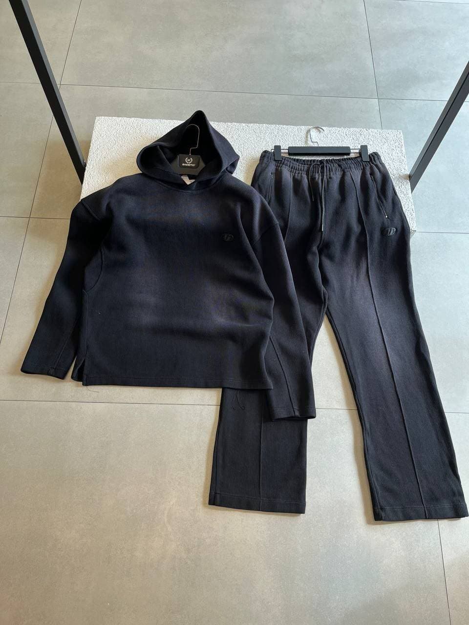 Hooded Sweatshirt with Trouser Black