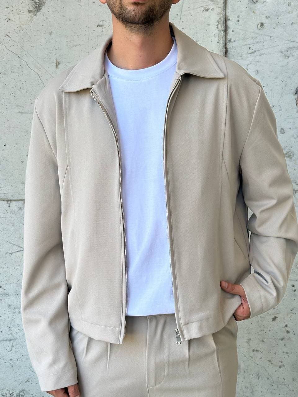 Light Weight Zip Up Jacket Cream